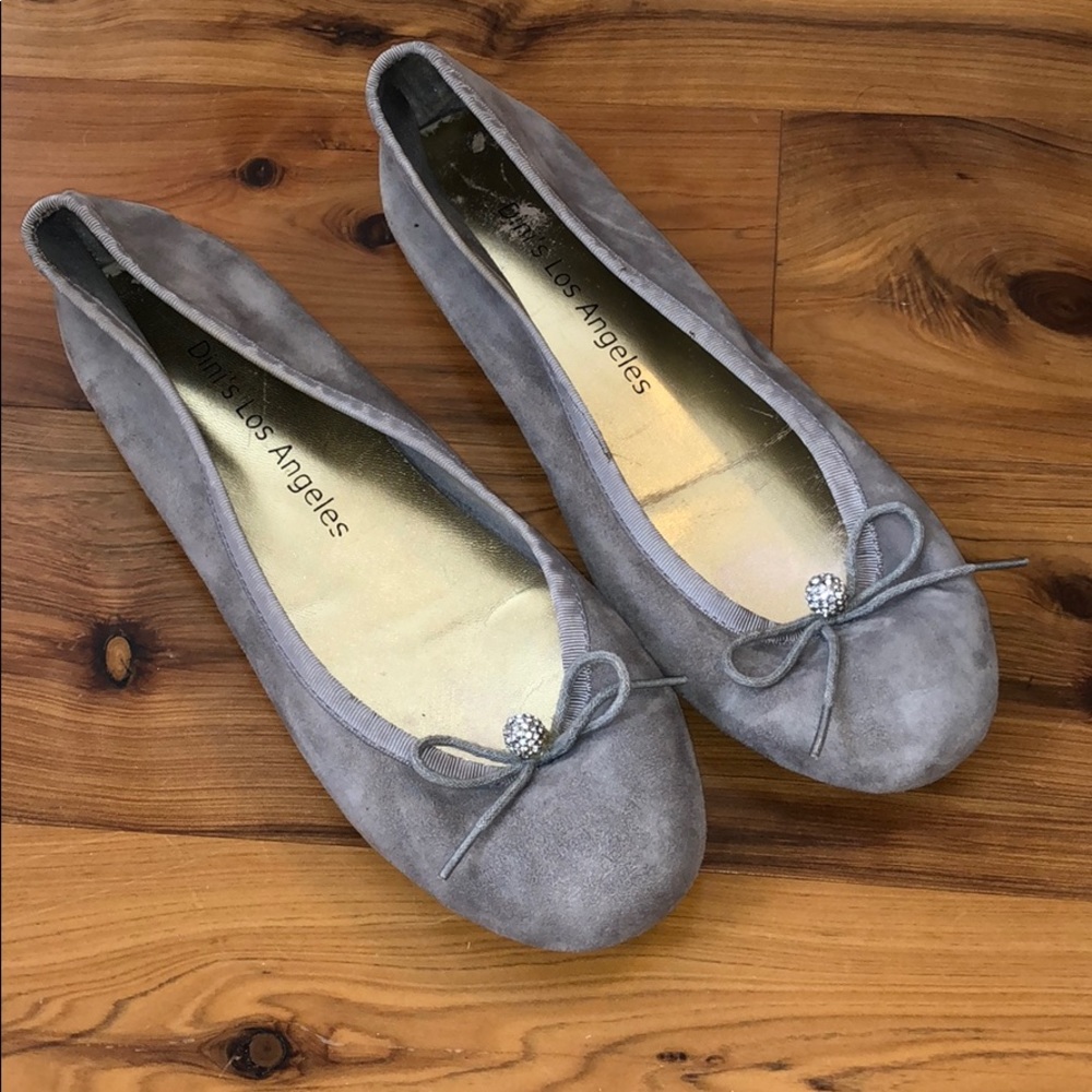 Dini’s Los Angeles Grey Suede Ballet Flat